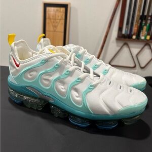 Nike Air VaporMax Plus White Teal Sneakers